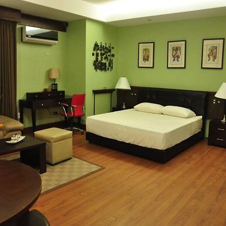 Casa Verde Boutique Hotel And Gardens Imus Екстериор снимка