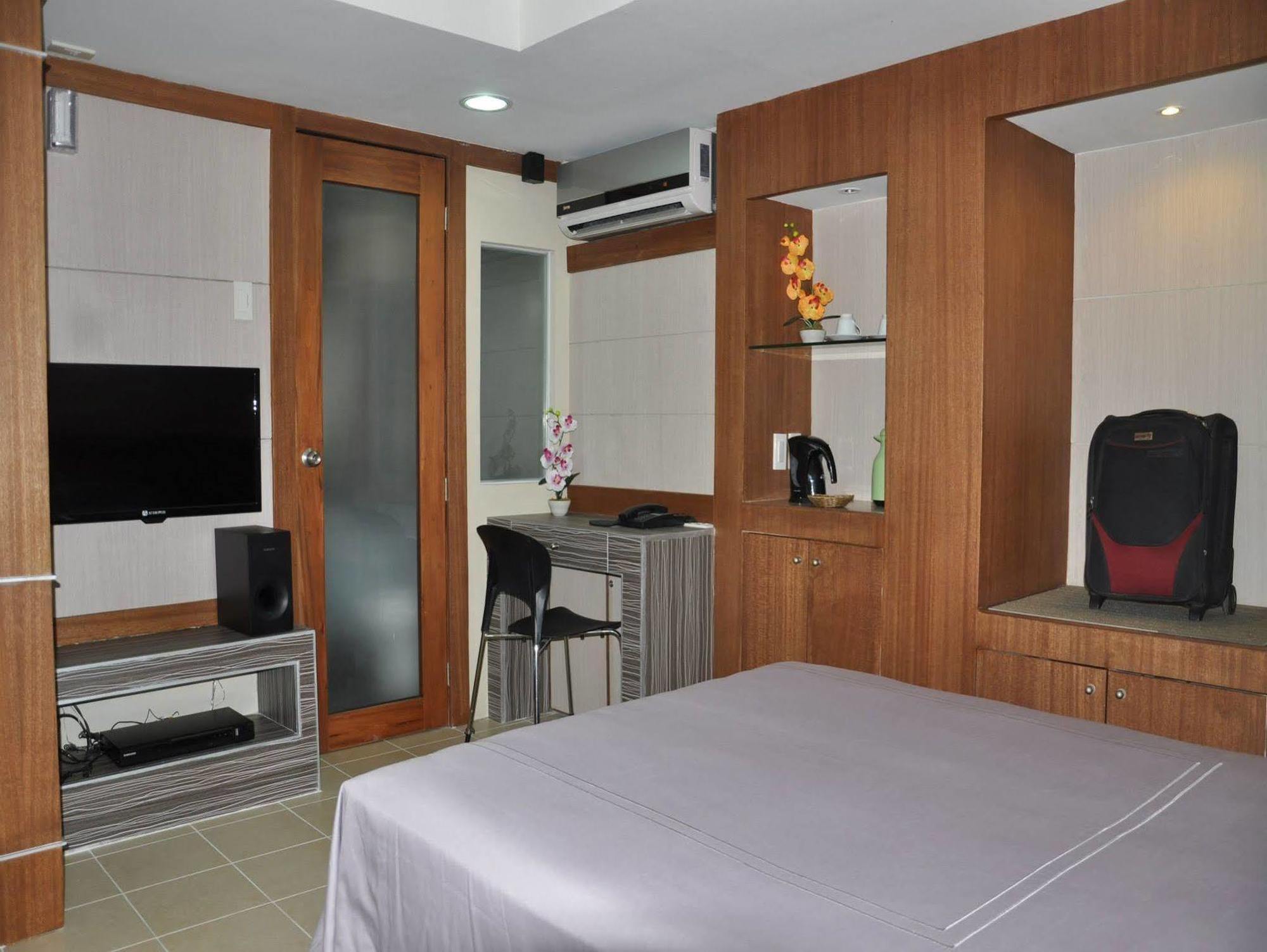 Casa Verde Boutique Hotel And Gardens Imus Екстериор снимка